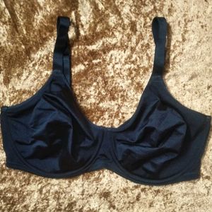black underwired brassiere