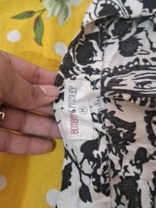 Stylish Black &amp; White Floral Print Dress