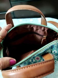 New Branded Chumbak Sling Bag✨💚