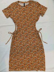 Rio Orange Floral Cutout Bodycon Dress 🌸✨