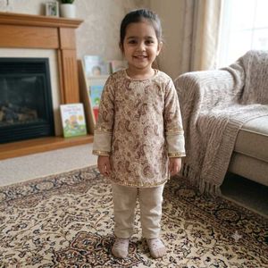 Cute Girls🅰️ Paisley 3  years Kurta Set