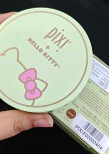 Pixi x Hello Kitty Rejuvenating Eye Patches