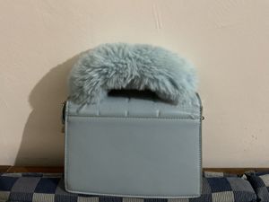 Chic Fur Handle Bag