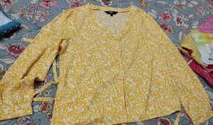 Chic Yellow Floral Button-Up top