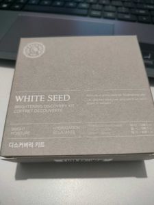 White Seed Brightening Discovery Kit