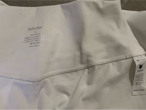 ODODOS High-Rise 3/4 Cropped Leggings White Active
