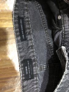 Men Dark Wash Relaxed Fit Jeans