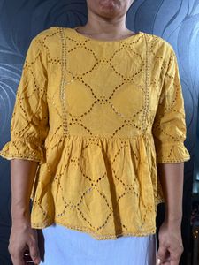 Zara yellow chic top