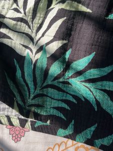 cute Tropical Leaf Print Shorts