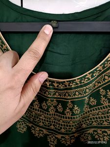 Girls Anarkali Kurta In Green Colour