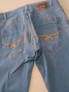 Men's Light Wash Denim Jeans