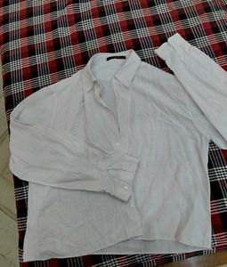 Classic White Long-Sleeve Button-Up Shirt