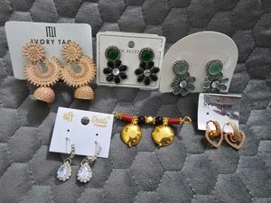 set of 6 Assorted Earrings and Necklace