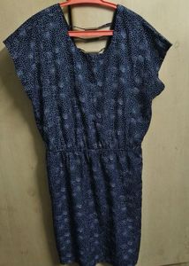 Chic Blue Floral V-Neck Dress