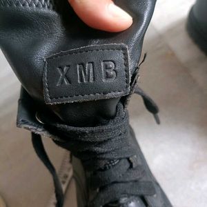 unisex boots
