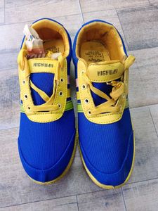 Blue Casual Sneakers with Yellow Accents