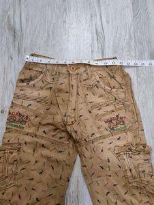 sc9926 Sabrin cargo jeans waist 22-24 inches