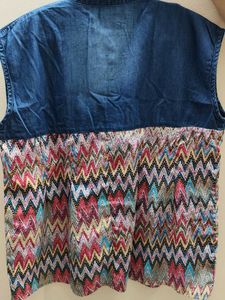 Stylish Denim &amp; Print Sleeveless Top