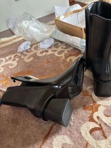 OFFER (free Zara mules) Chic Black Pointed Toe Ank