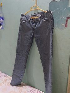 Classic Levi's Blue Denim Jeans