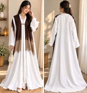 Elegant Abaya with Brown Ombre Detail