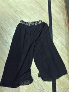 Elegant Black Embellished Kurta Set
