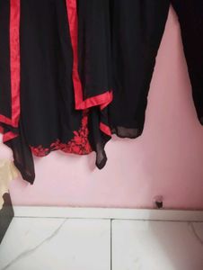 Elegant Black &amp; Red Kurta Set