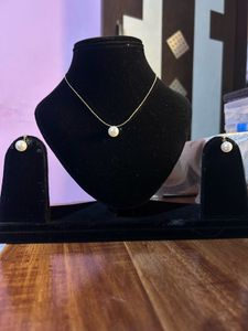 Elegant Pearl Necklace &amp; Earring Set