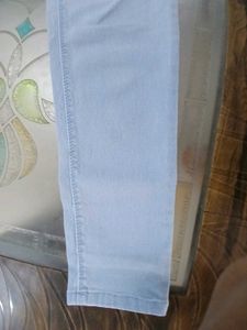 Light Wash High-Waisted Skinny Jeans😍👌