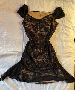 Elegant Black Lace Mini Dress