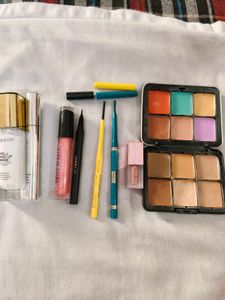 Makeup Kit - Concealer, Primer, Lip Gloss best off