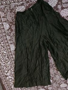 ELEGANT BLACK FLARED PALAZZO
