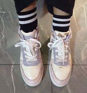 White Sneakers - Casual &amp; Comfortable