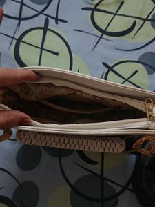 Chic White &amp; Black Handbags
