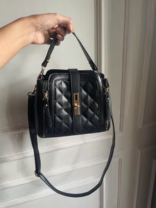 Black Hand/sling Bag