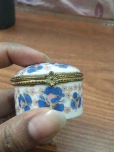 Vintage Floral Trinket Box