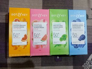 (Pack of 4) Dot & Key Sunscreen SPF 50+ Lot
