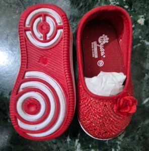 kids girls Sparkly Red Ballerina Shoes size 6