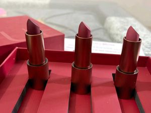 HYUE Velvette Lip Kit in Berries