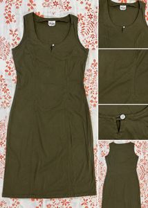 Olive Green Sleeveless Button Detail Dress