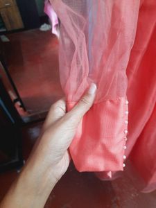 offer till 8pm!!!!!Elegant Pink Party Gown