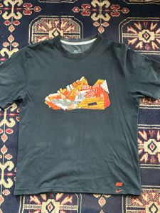 Nike T-Shirt - Just Do It Sneaker Graphic
