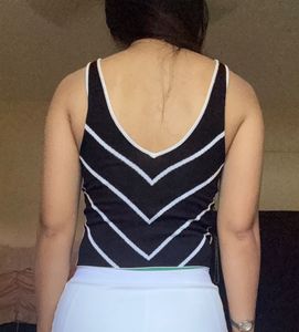 Chic Black &amp; White Chevron Tank Top