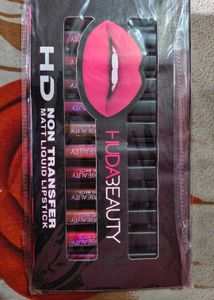 Huda Beauty Liquid Lipstick Set