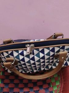 Triangle Pattern Handbag
