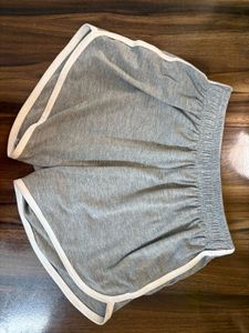2 Pack casual Shorts + FREE golden cuff bracelet