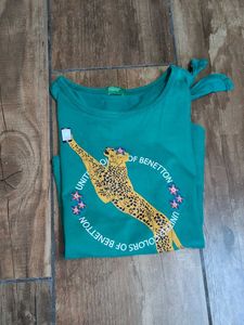 Benetton T-Shirt with Cheetah Graphic