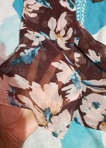 Cropped Floral Bell Sleeve Top