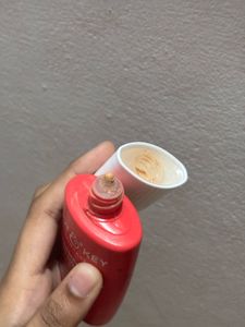Dot &amp; Key Strawberry Tinted Sunscreen SPF 50