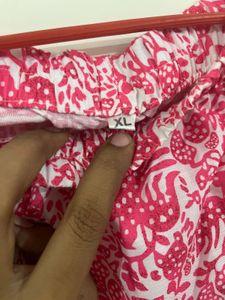 Red &amp; White Printed Button-Up Top